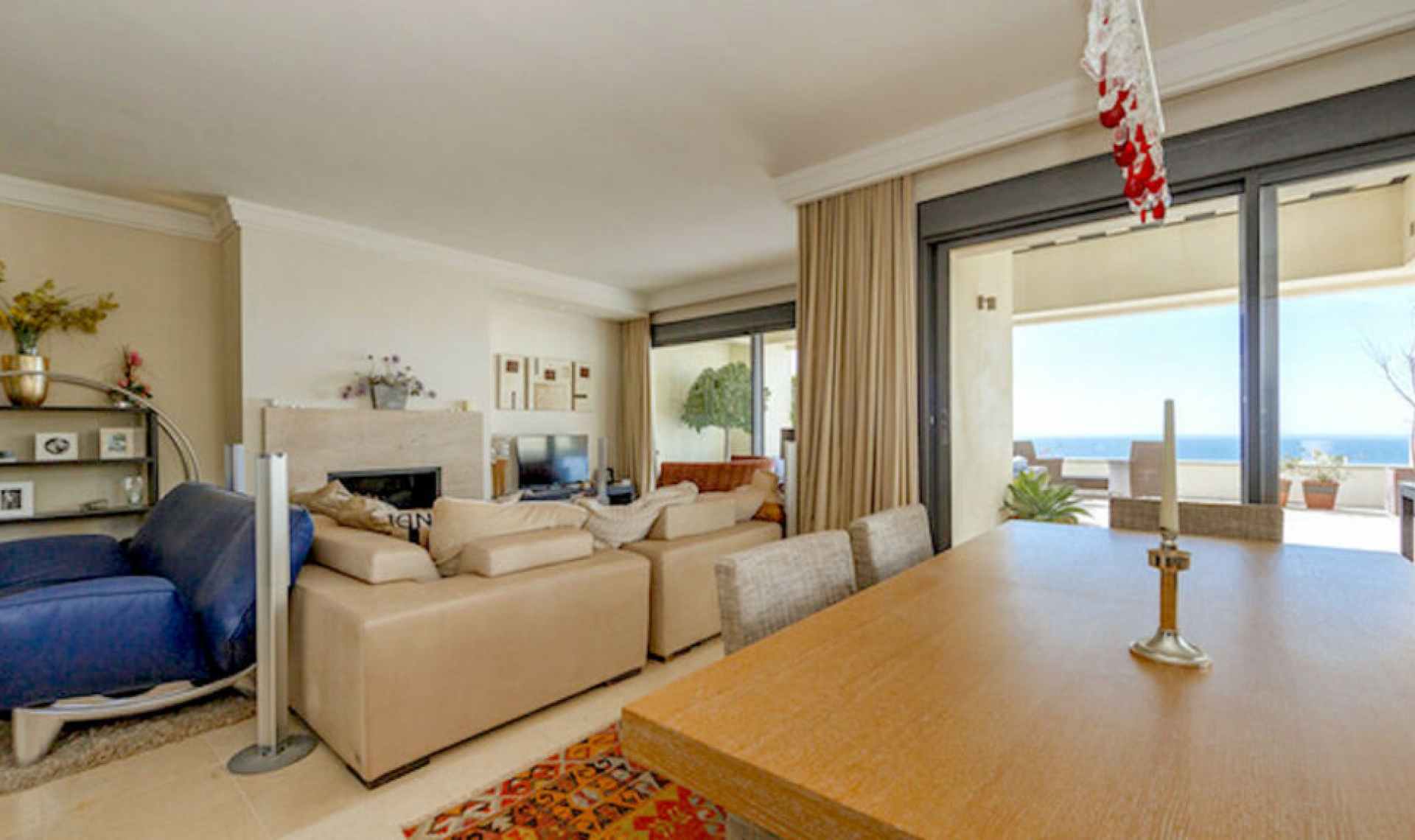 Resale - Apartment -
Altos de los Monteros