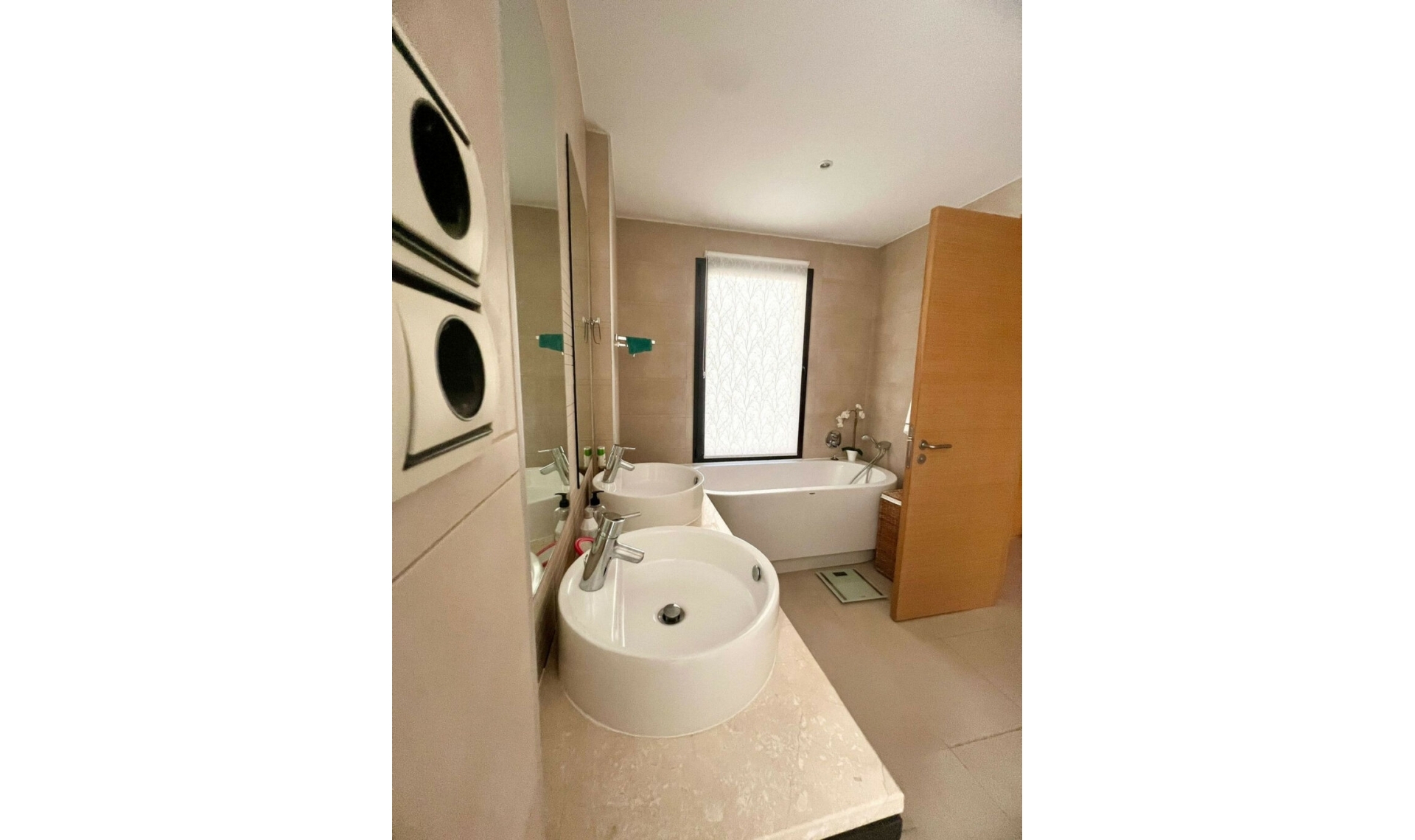 Resale - Apartment -
Altos de los Monteros