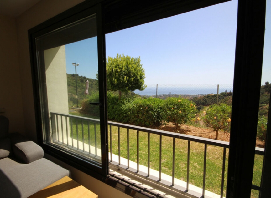 Resale - Apartment -
Altos de los Monteros