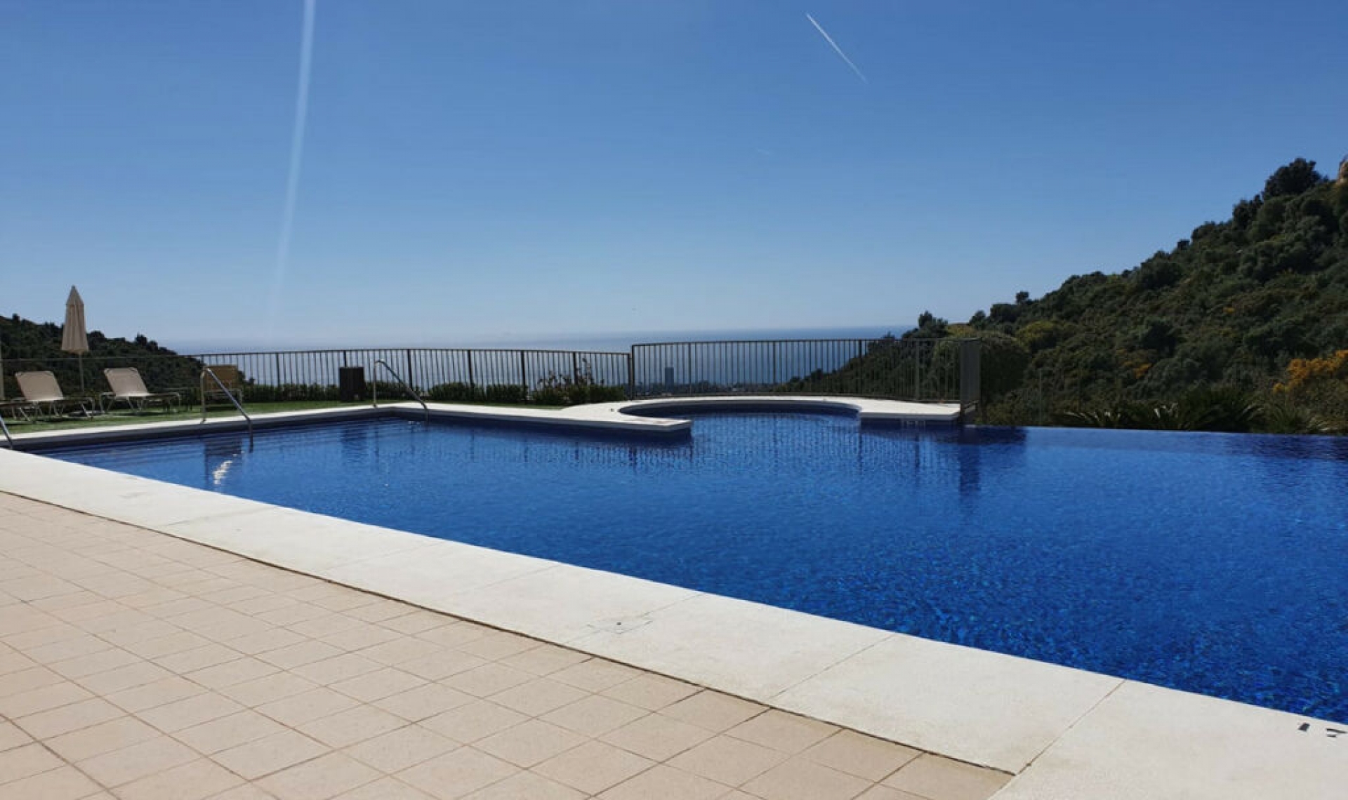 Resale - Apartment -
Altos de los Monteros