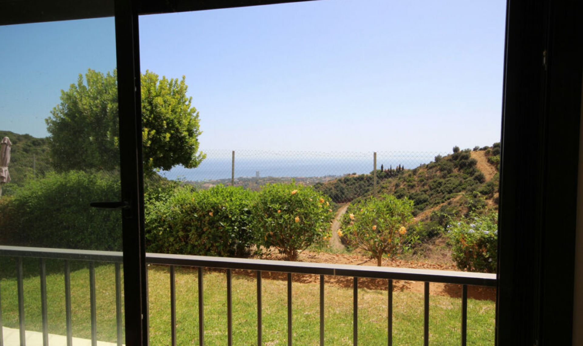 Resale - Apartment -
Altos de los Monteros