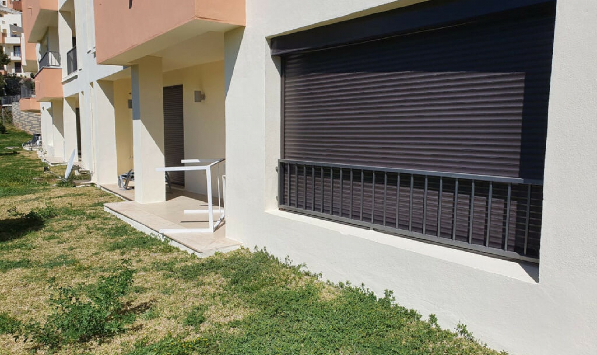Resale - Apartment -
Altos de los Monteros