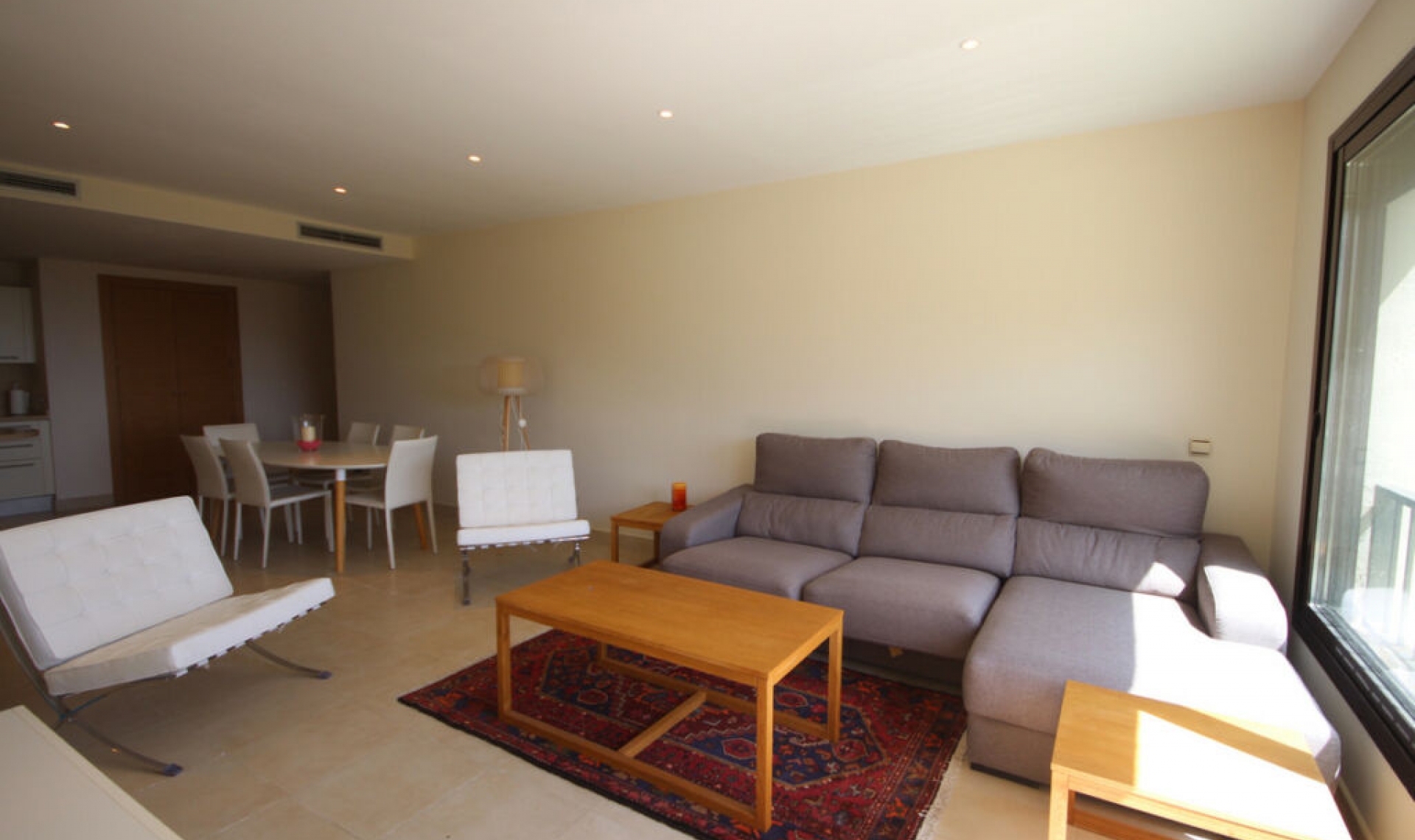 Resale - Apartment -
Altos de los Monteros