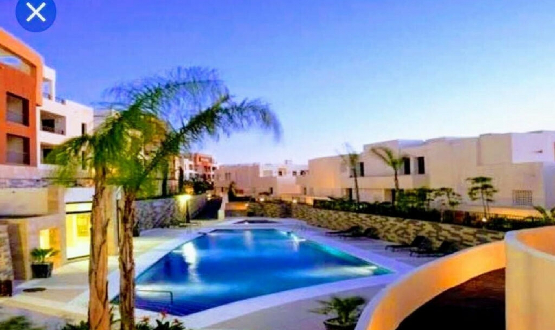 Resale - Apartment -
Altos de los Monteros