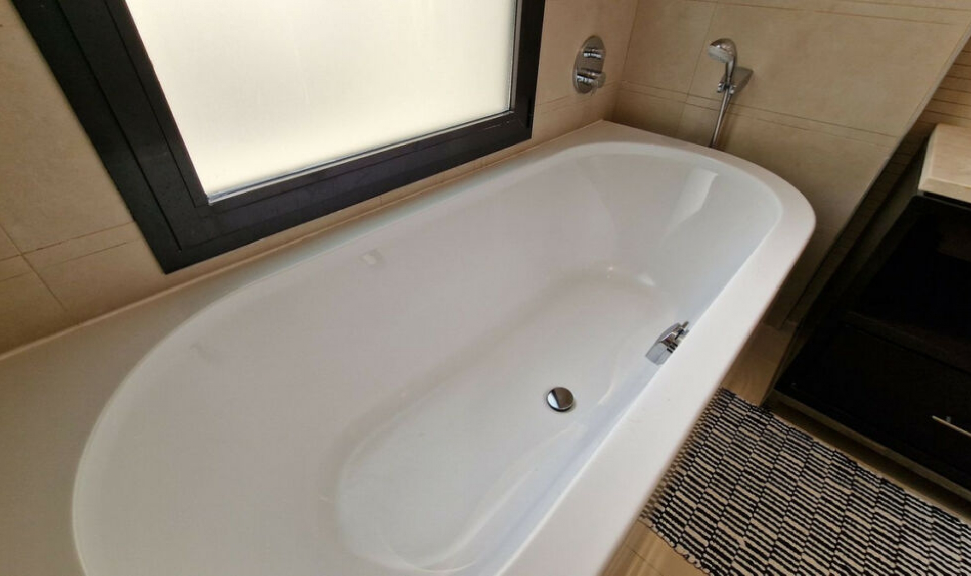 Resale - Apartment -
Altos de los Monteros