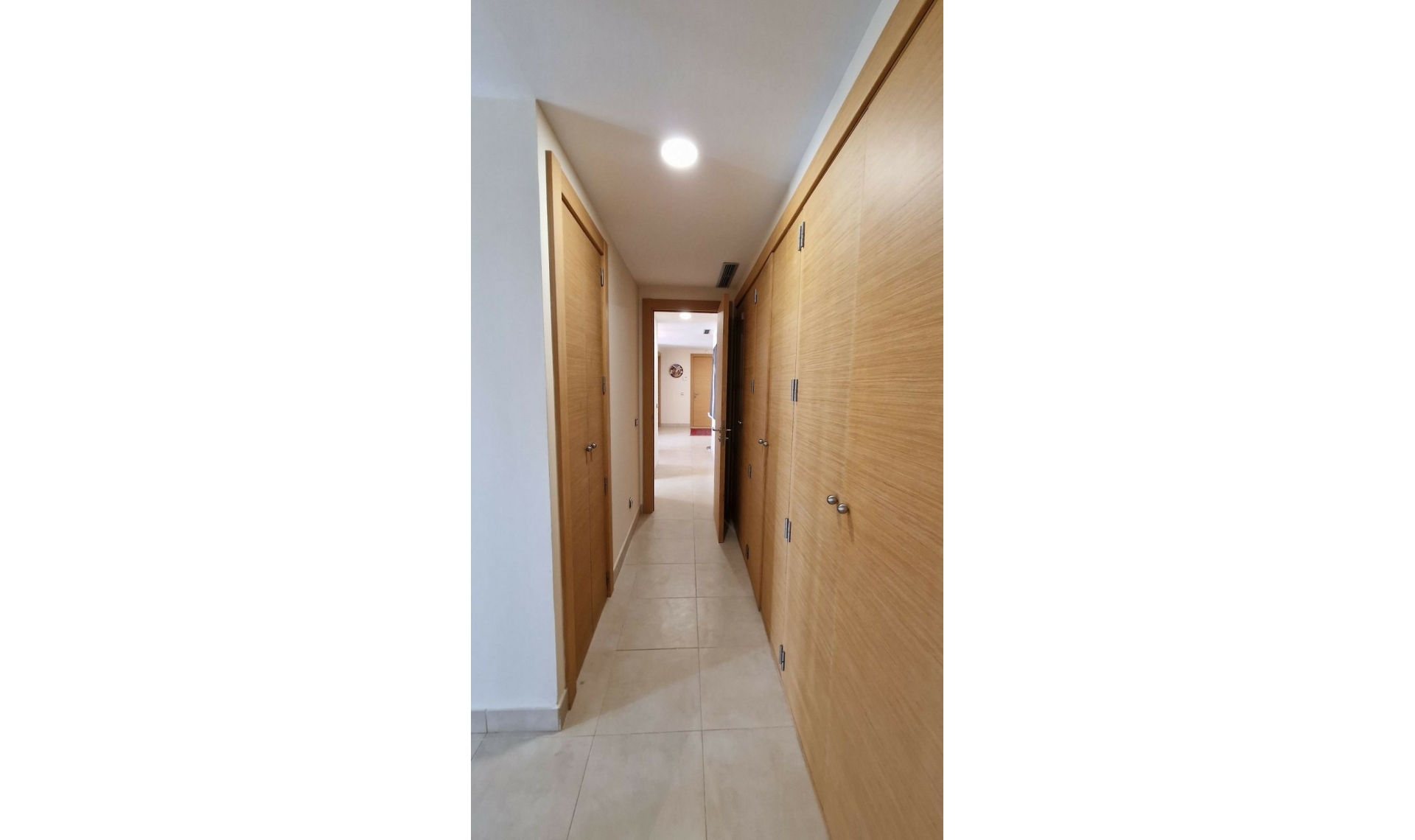 Resale - Apartment -
Altos de los Monteros