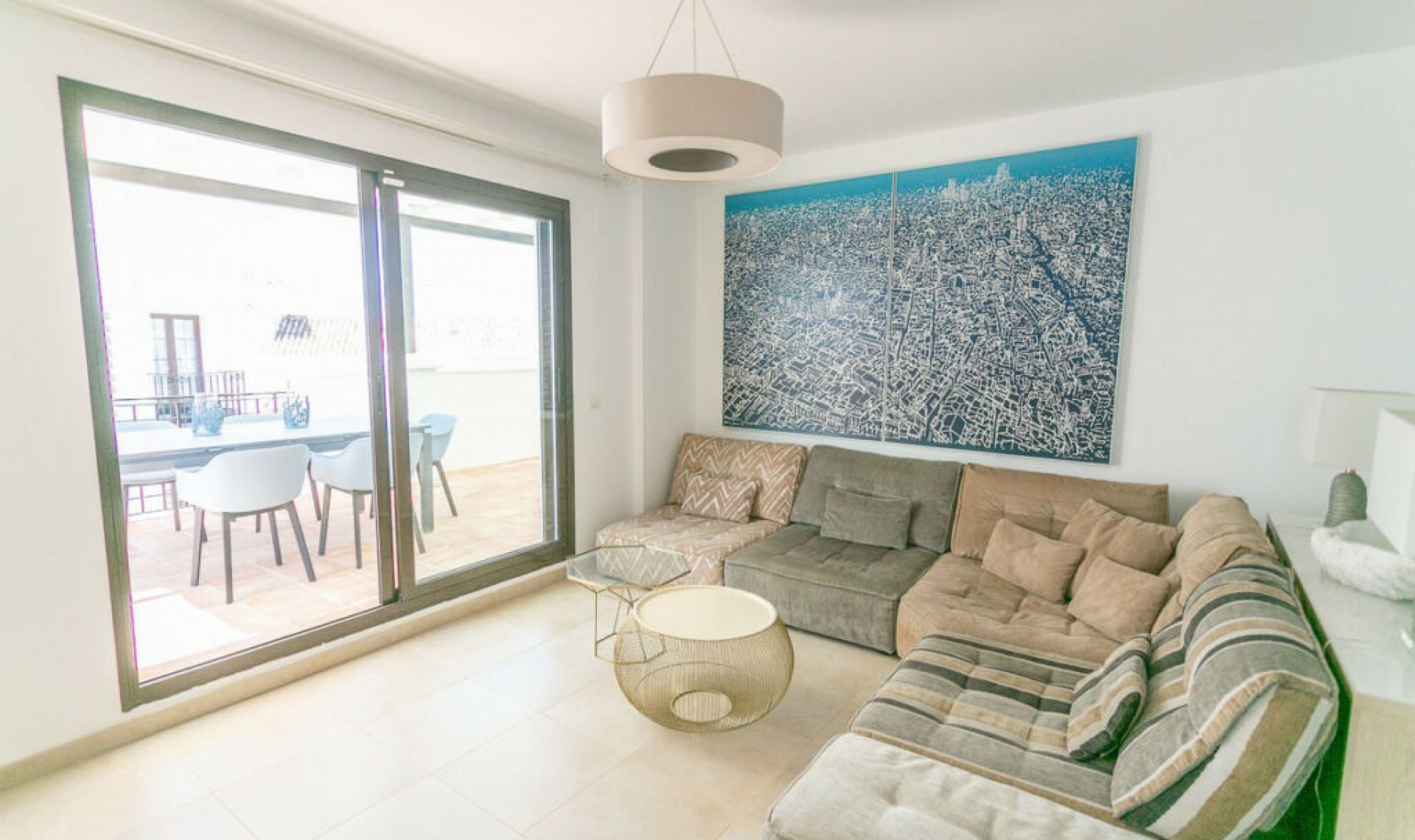 Resale - Apartment -
Altos de los Monteros