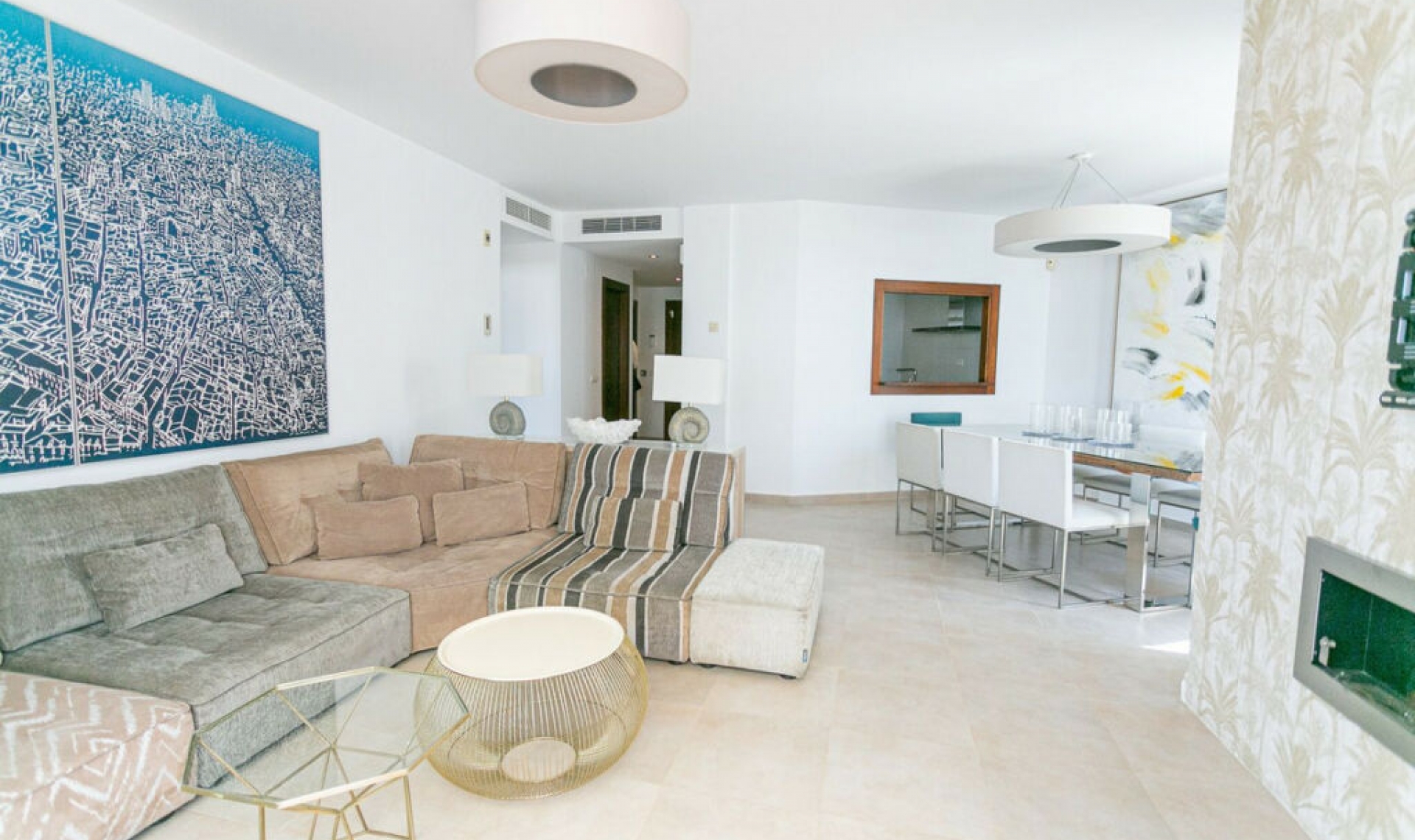 Resale - Apartment -
Altos de los Monteros