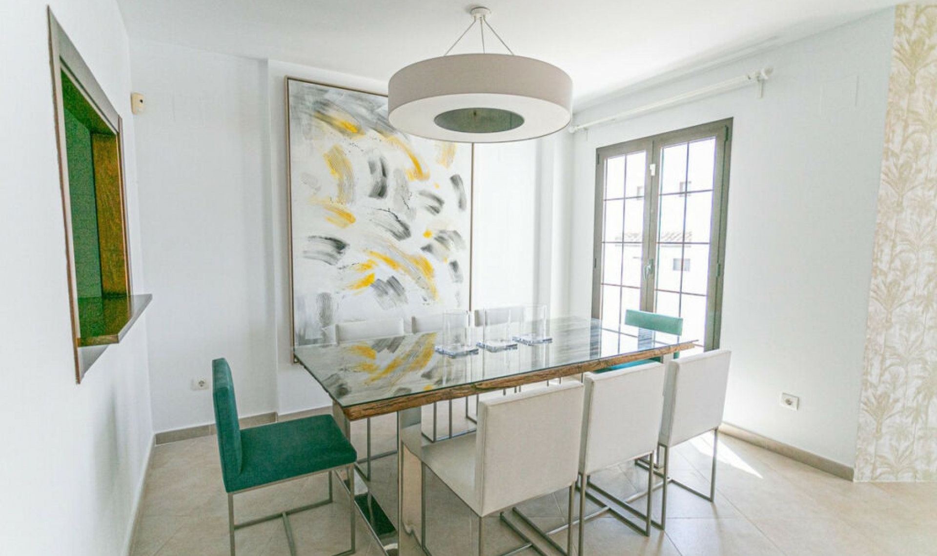 Resale - Apartment -
Altos de los Monteros