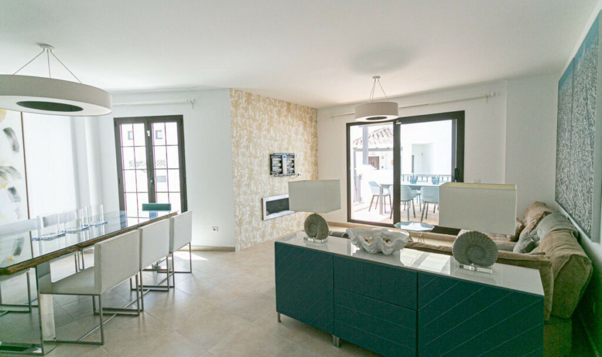 Resale - Apartment -
Altos de los Monteros