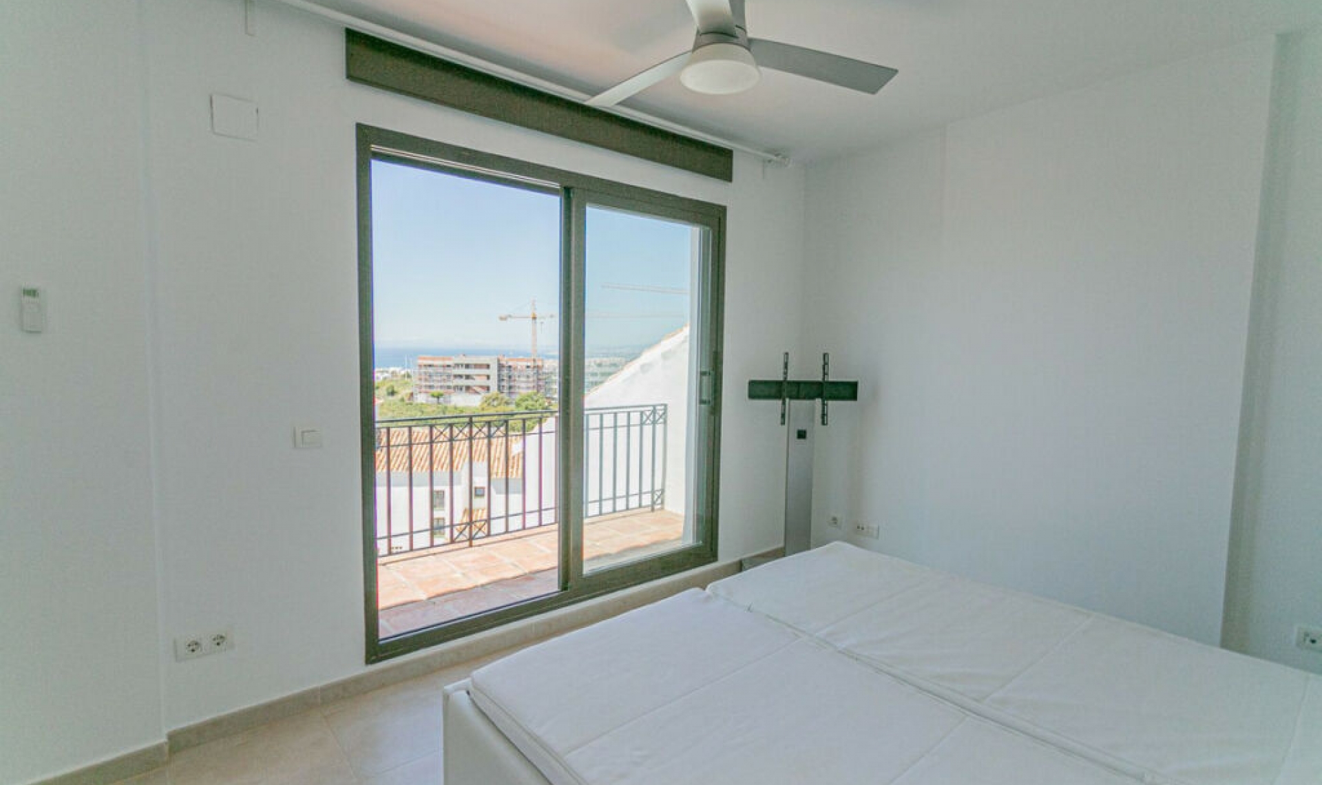 Resale - Apartment -
Altos de los Monteros