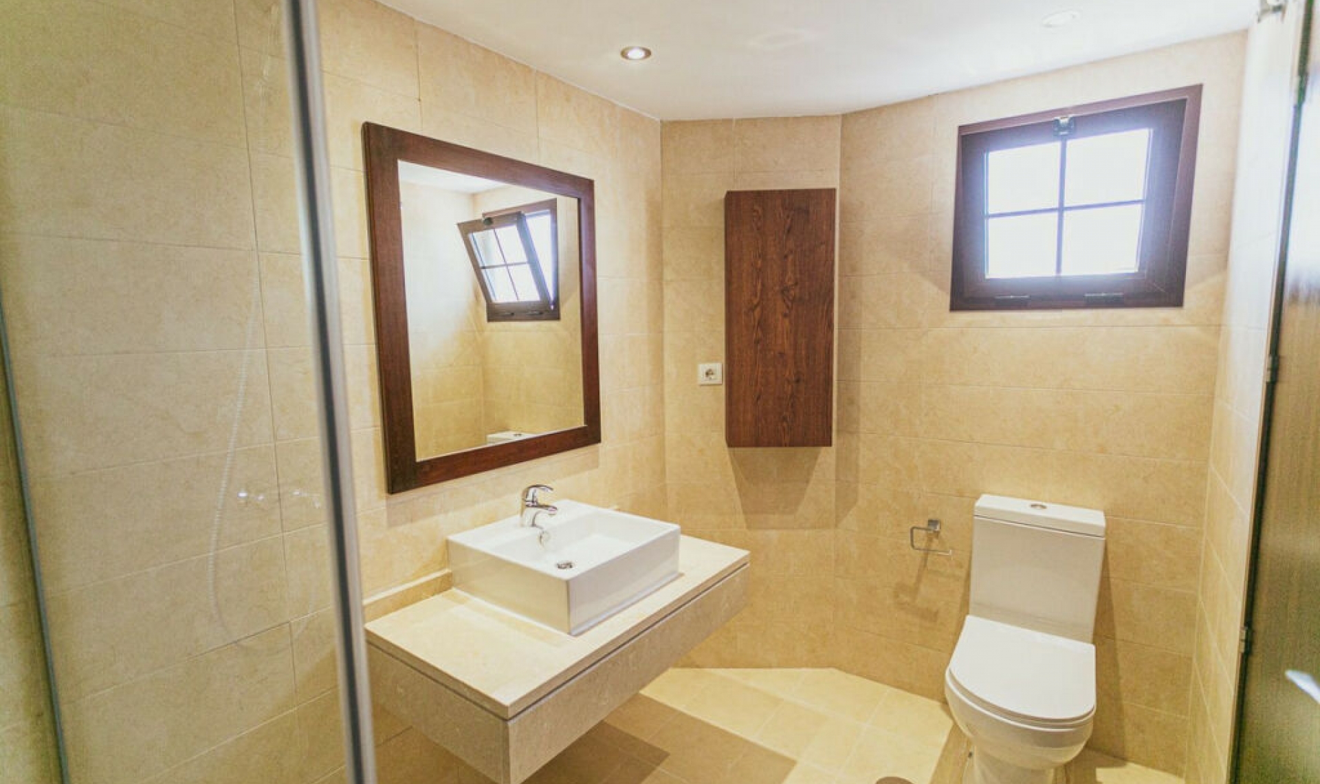 Resale - Apartment -
Altos de los Monteros