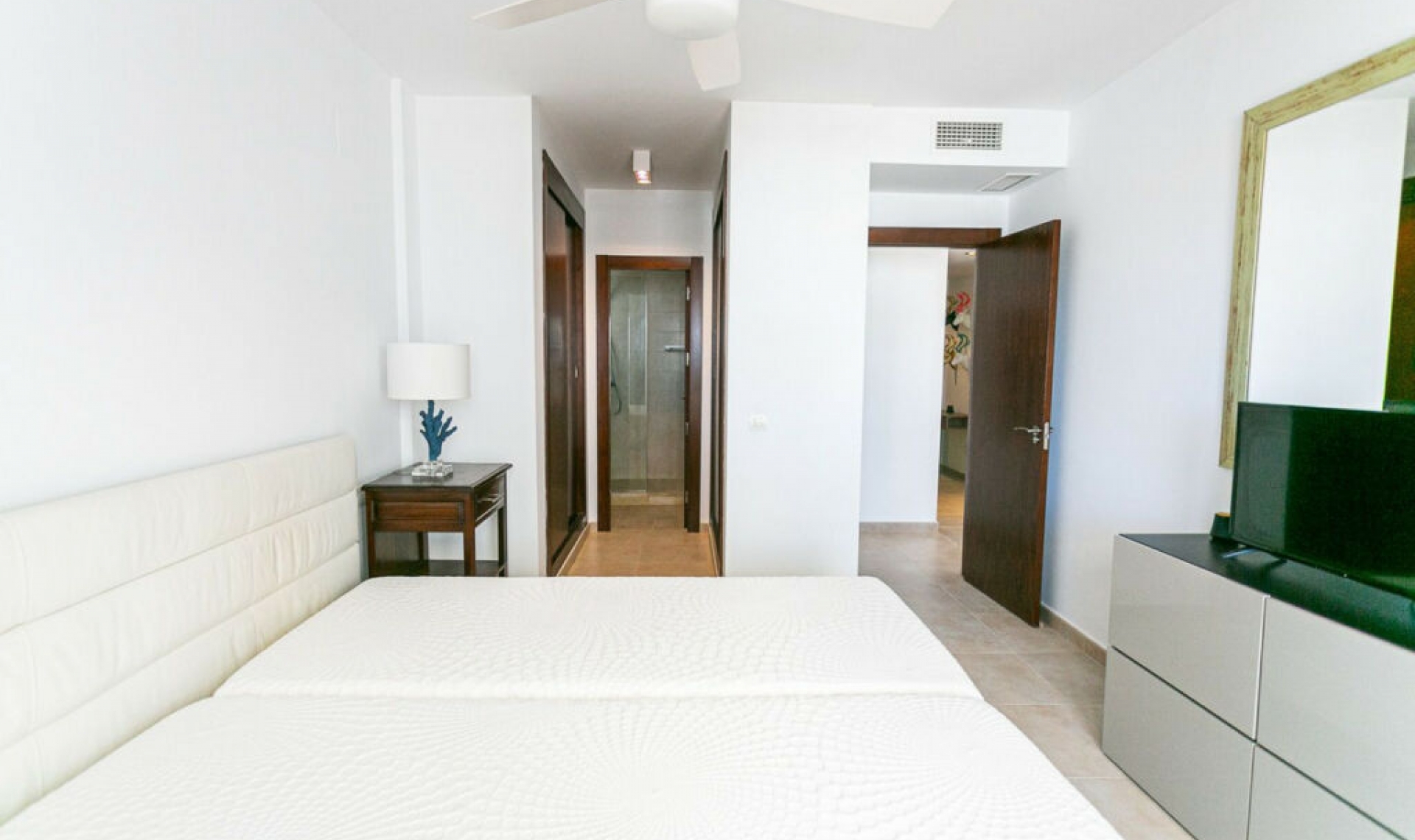 Resale - Apartment -
Altos de los Monteros