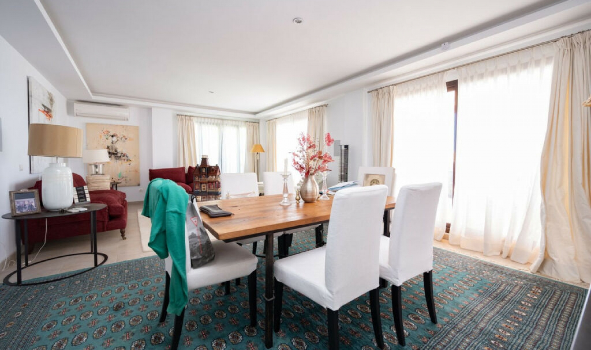 Resale - Apartment -
Altos de los Monteros