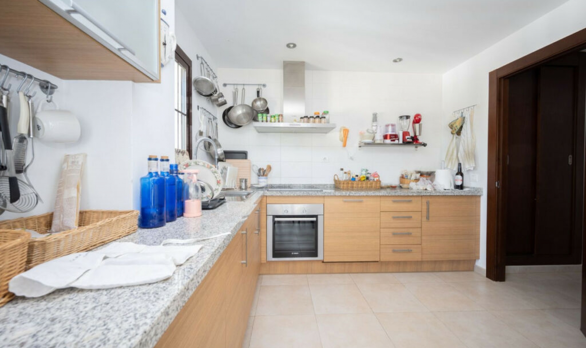 Resale - Apartment -
Altos de los Monteros
