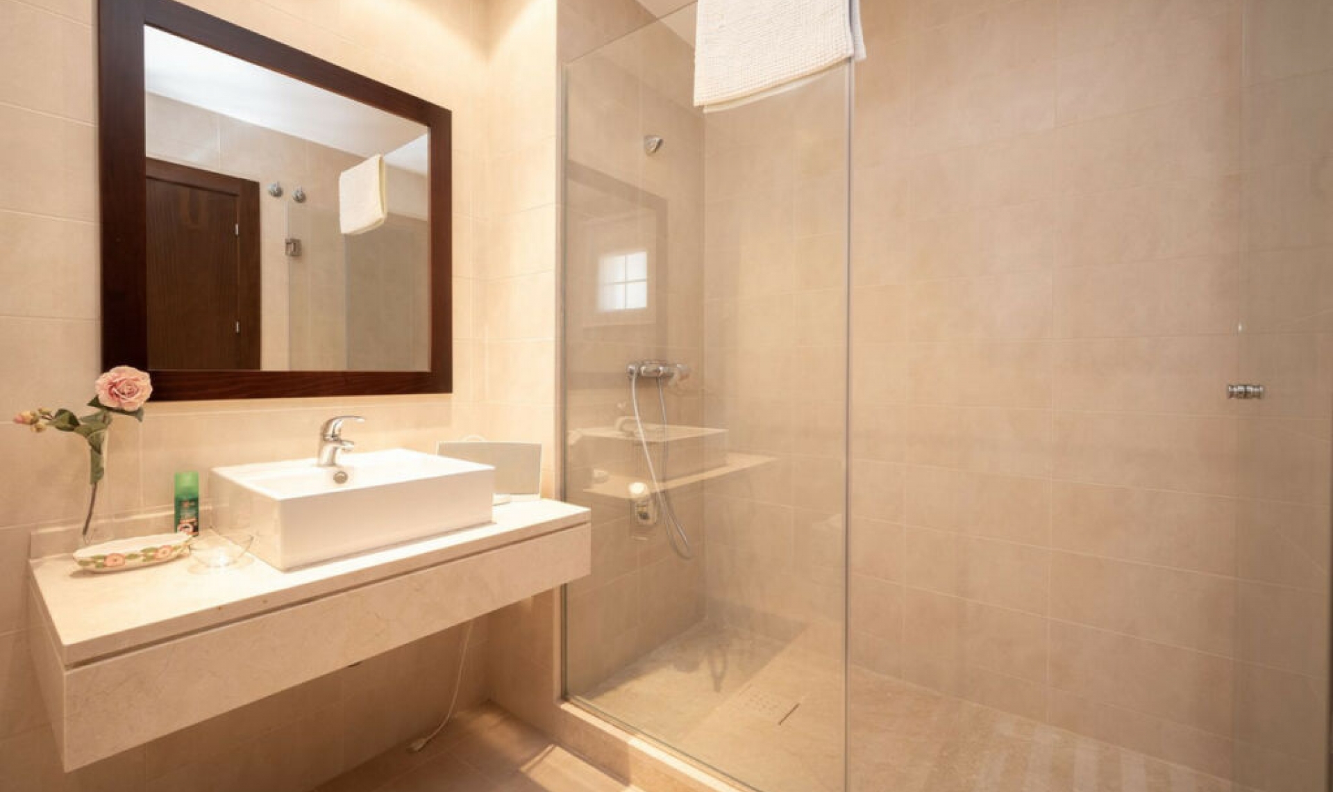 Resale - Apartment -
Altos de los Monteros
