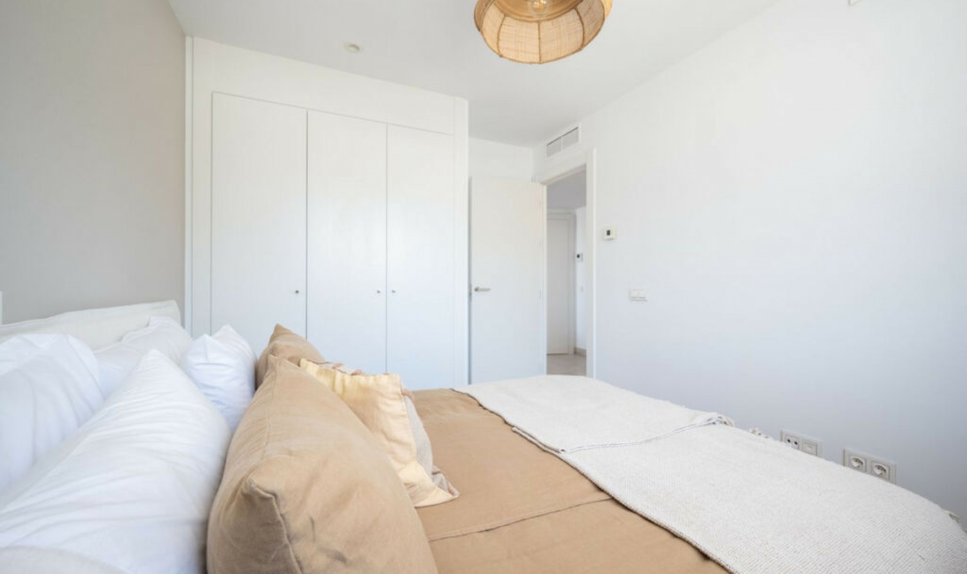 Resale - Apartment -
Altos de los Monteros