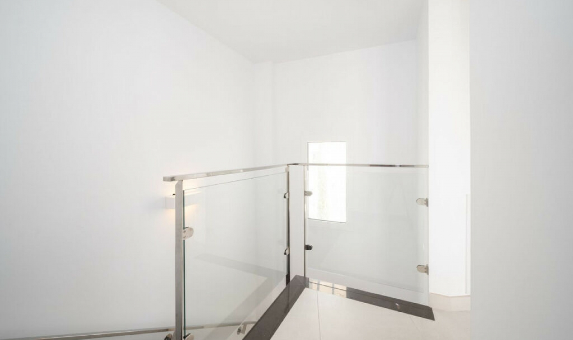 Resale - Apartment -
Altos de los Monteros