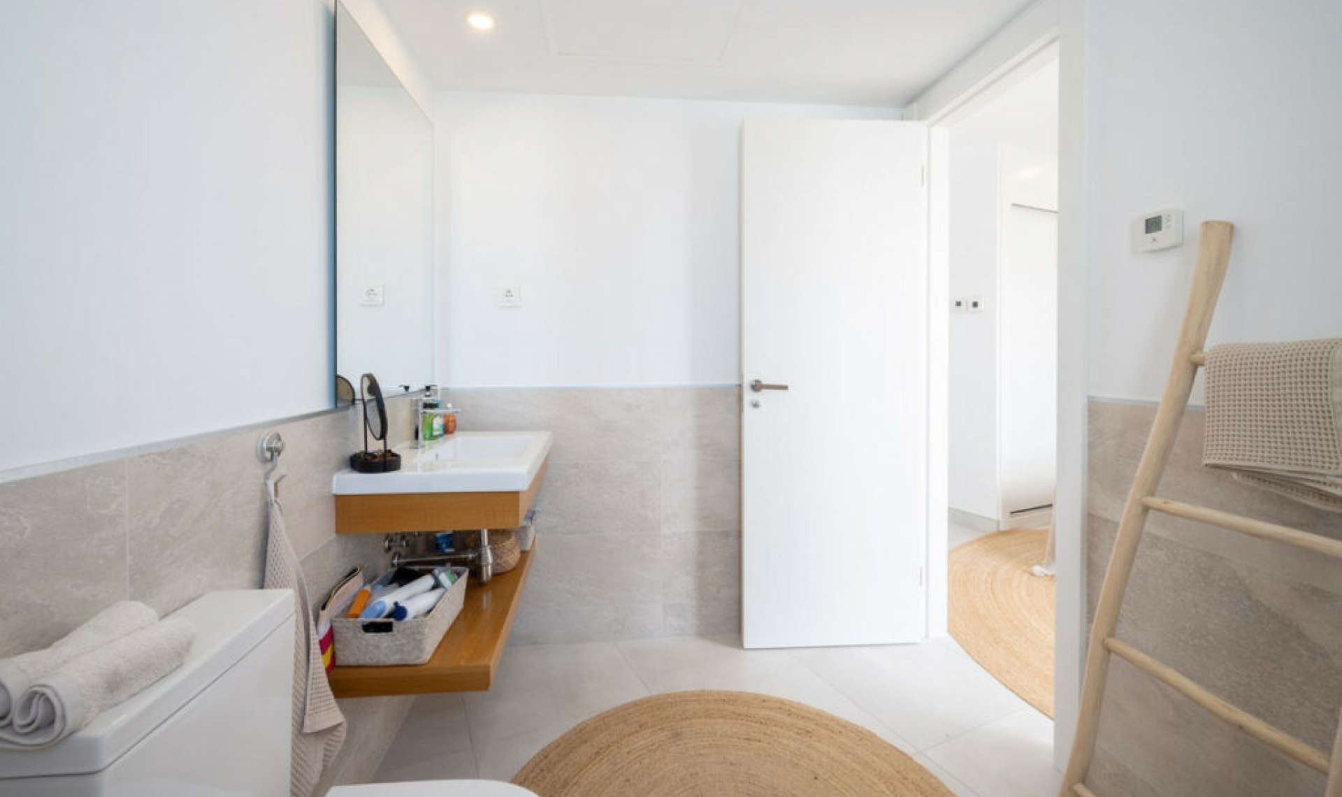Resale - Apartment -
Altos de los Monteros