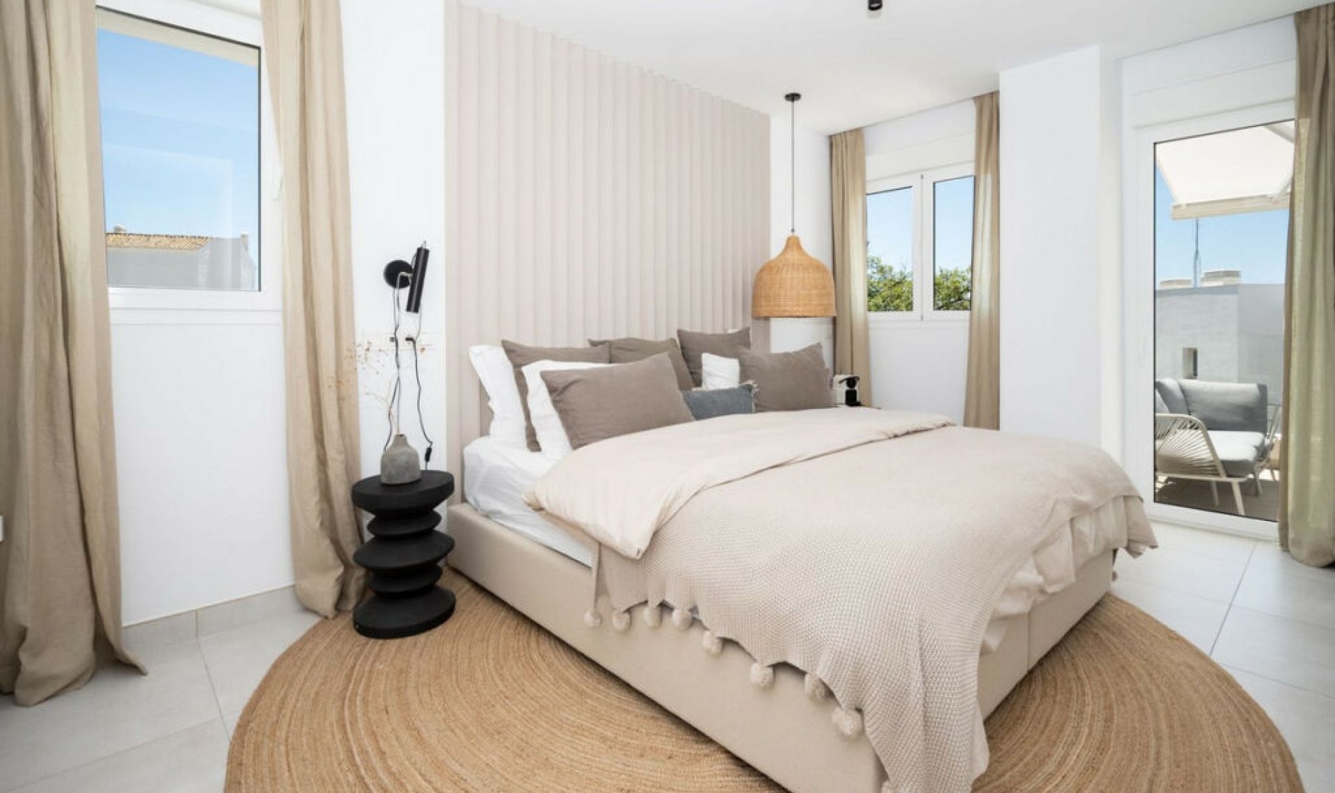 Resale - Apartment -
Altos de los Monteros
