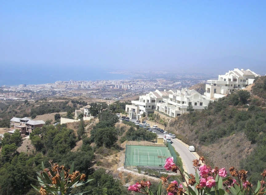 Resale - Apartment -
Altos de los Monteros