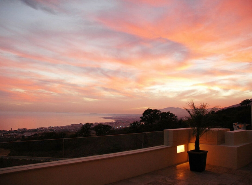 Resale - Apartment -
Altos de los Monteros