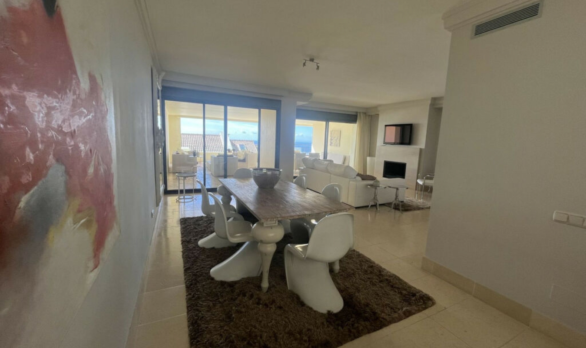 Resale - Apartment -
Altos de los Monteros