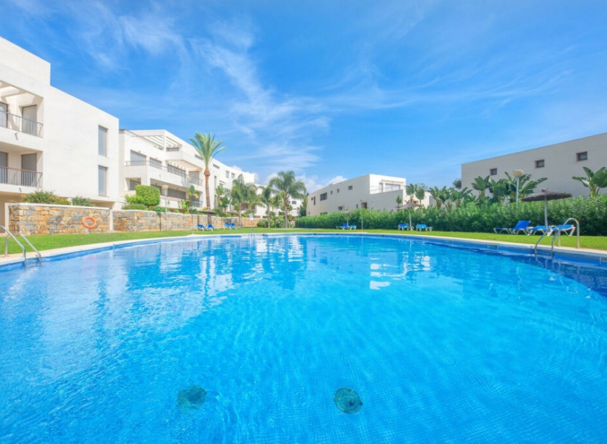 Resale - Apartment -
Altos de los Monteros