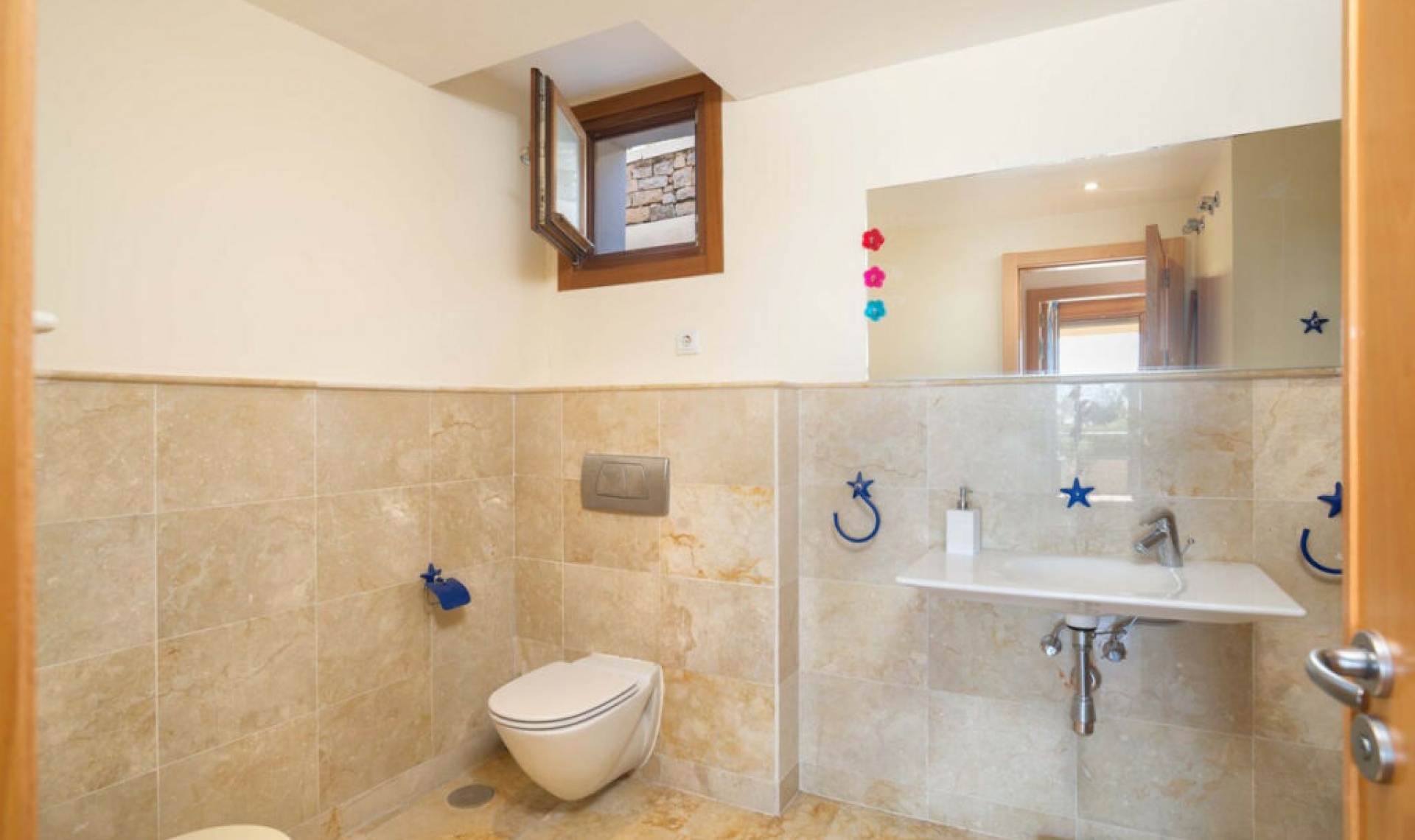 Resale - Apartment -
Altos de los Monteros