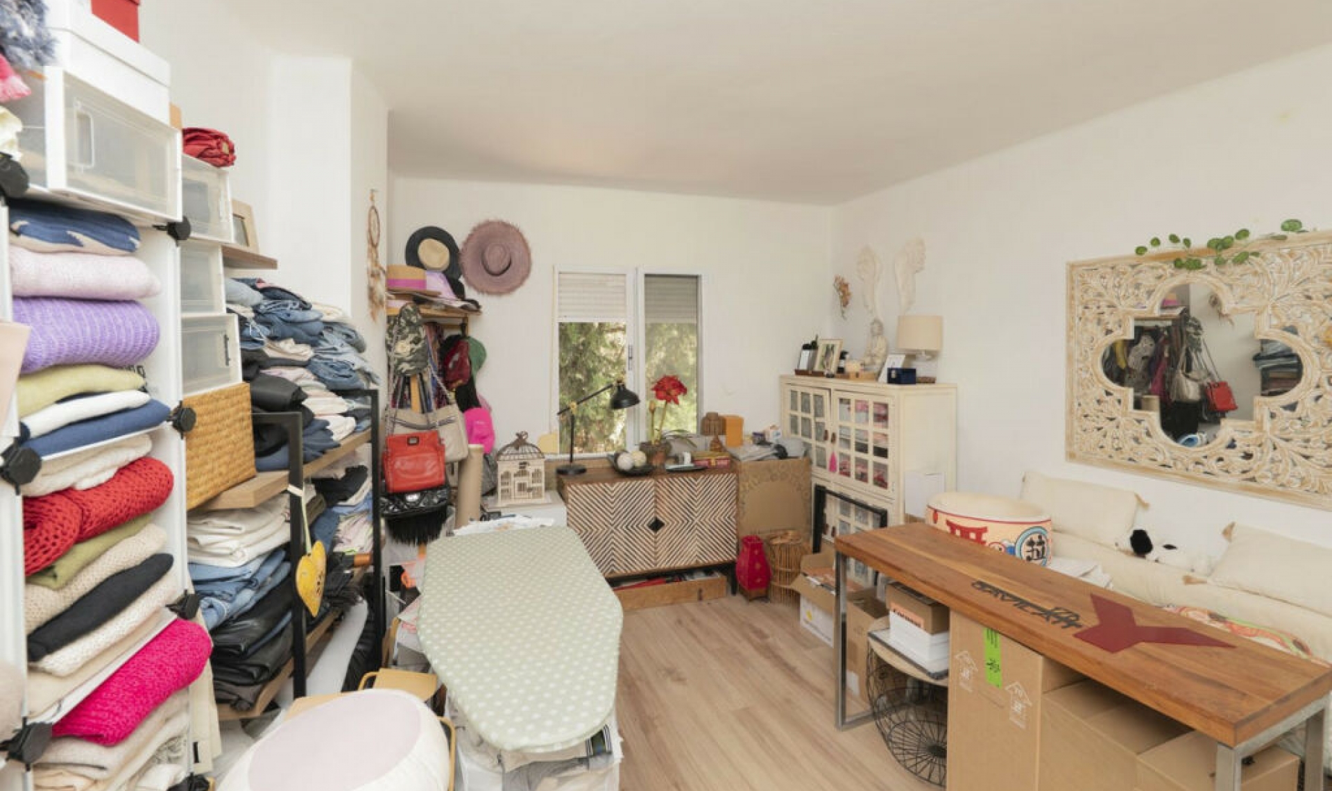 Resale - Apartment -
Altos de los Monteros
