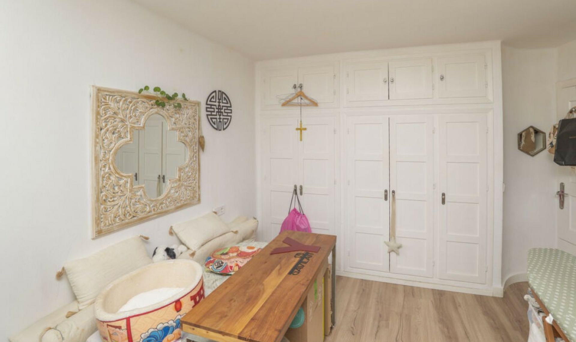 Resale - Apartment -
Altos de los Monteros