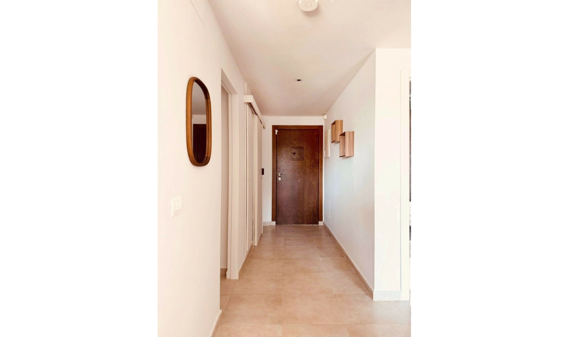 Resale - Apartment -
Altos de los Monteros