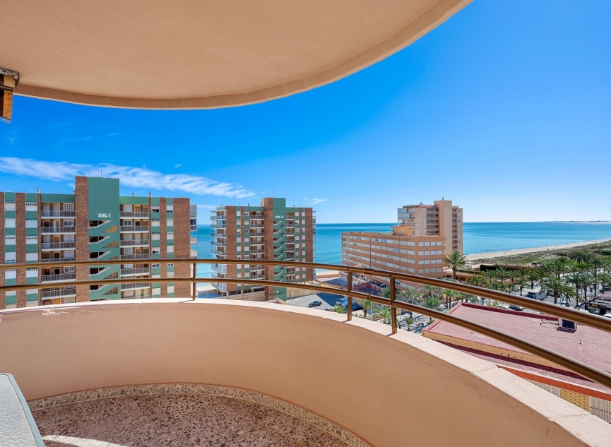 Resale - Apartment -
Arenales del Sol - Segunda linea playa