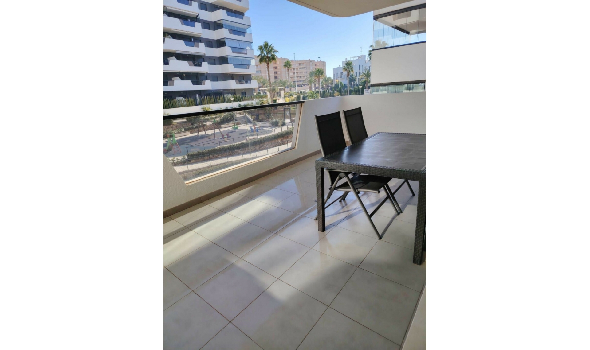Resale - Apartment -
Arenales del Sol