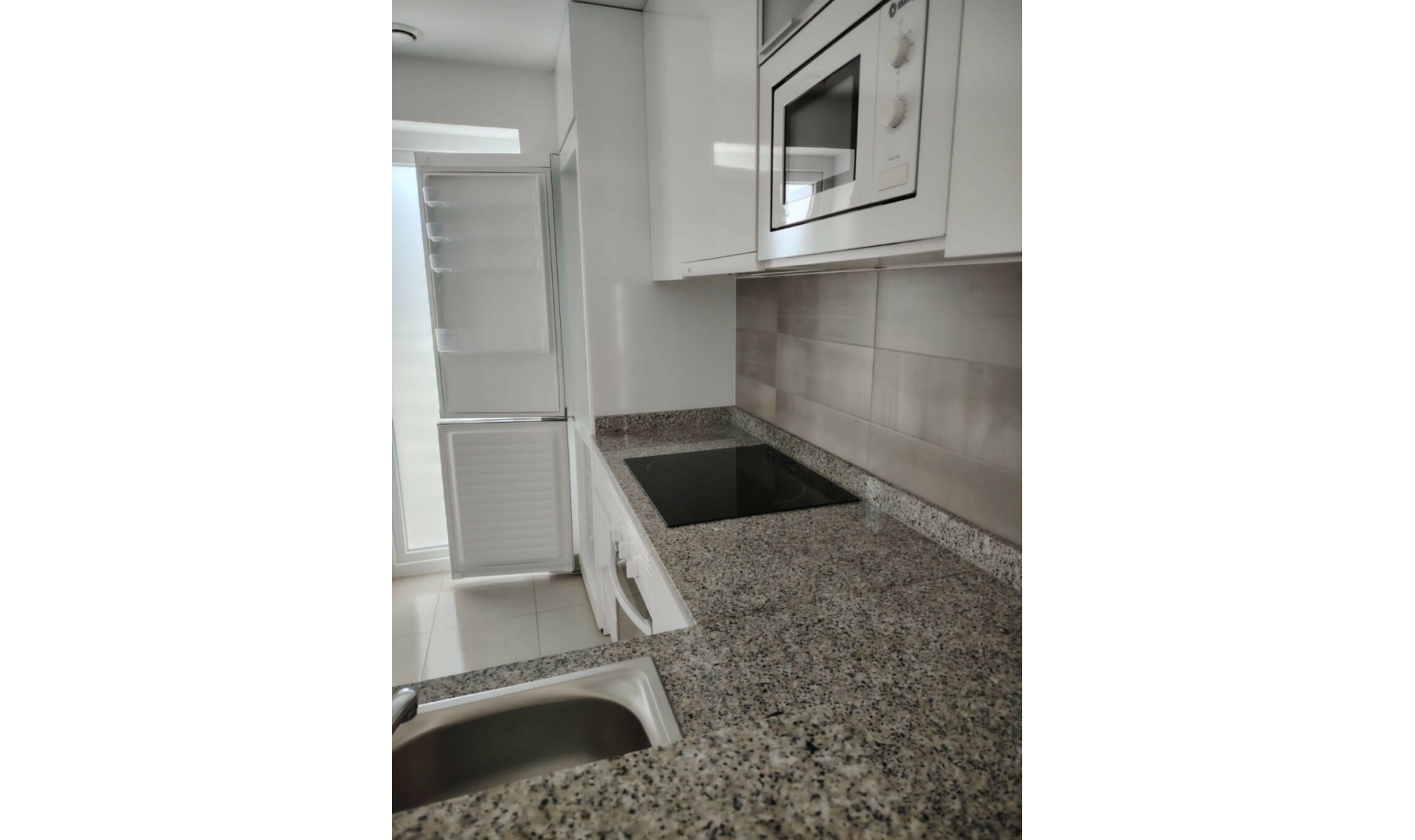 Resale - Apartment -
Arenales del Sol
