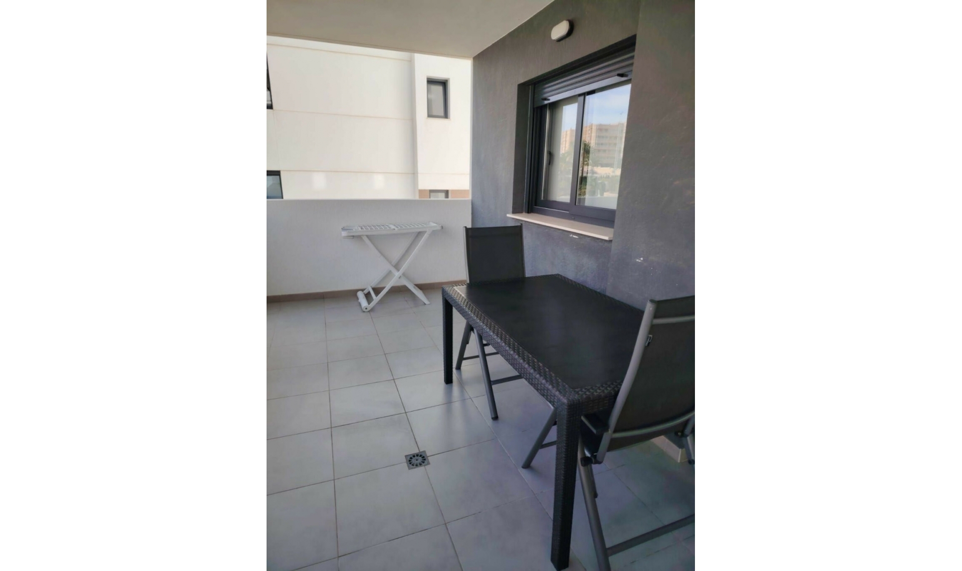 Resale - Apartment -
Arenales del Sol
