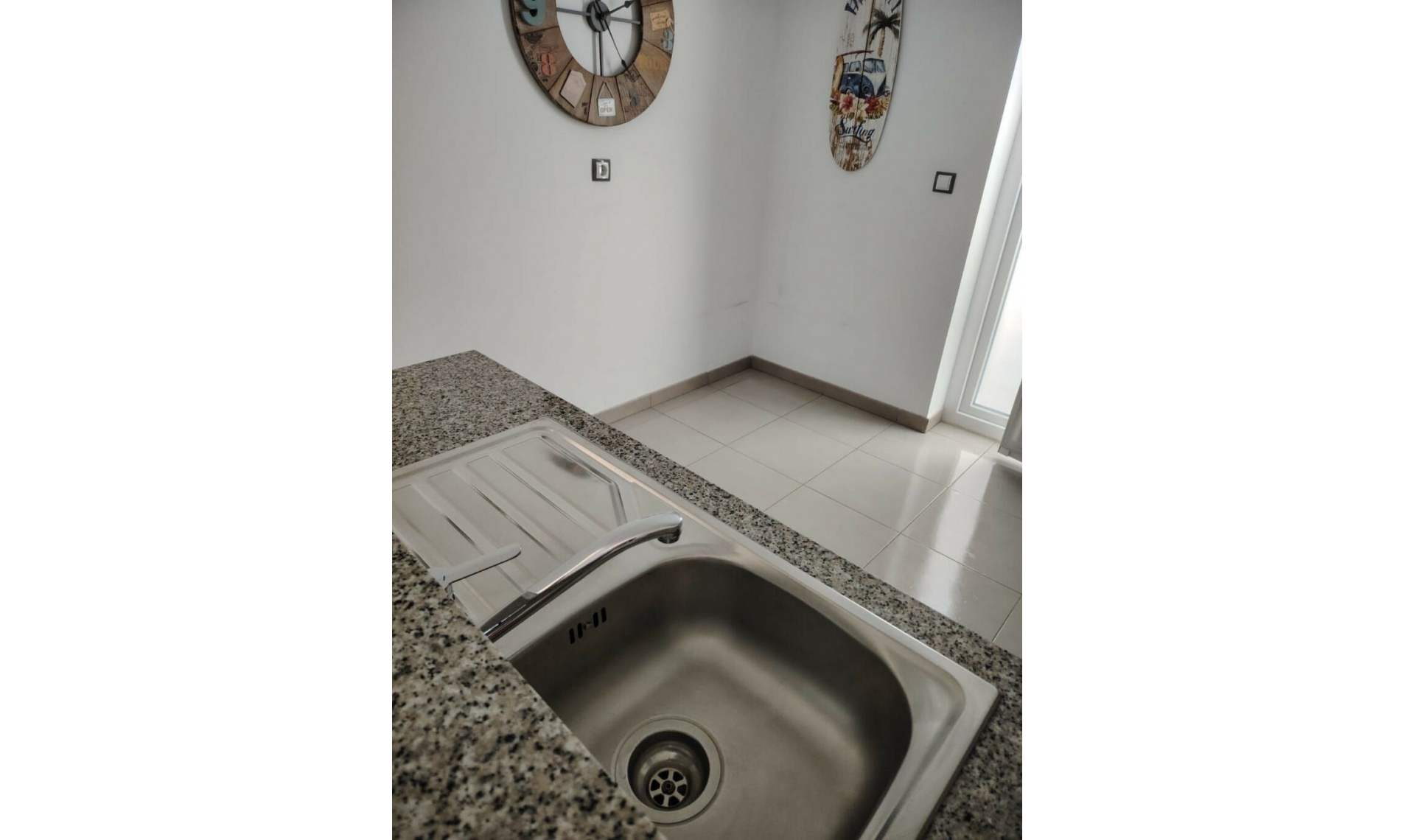 Resale - Apartment -
Arenales del Sol