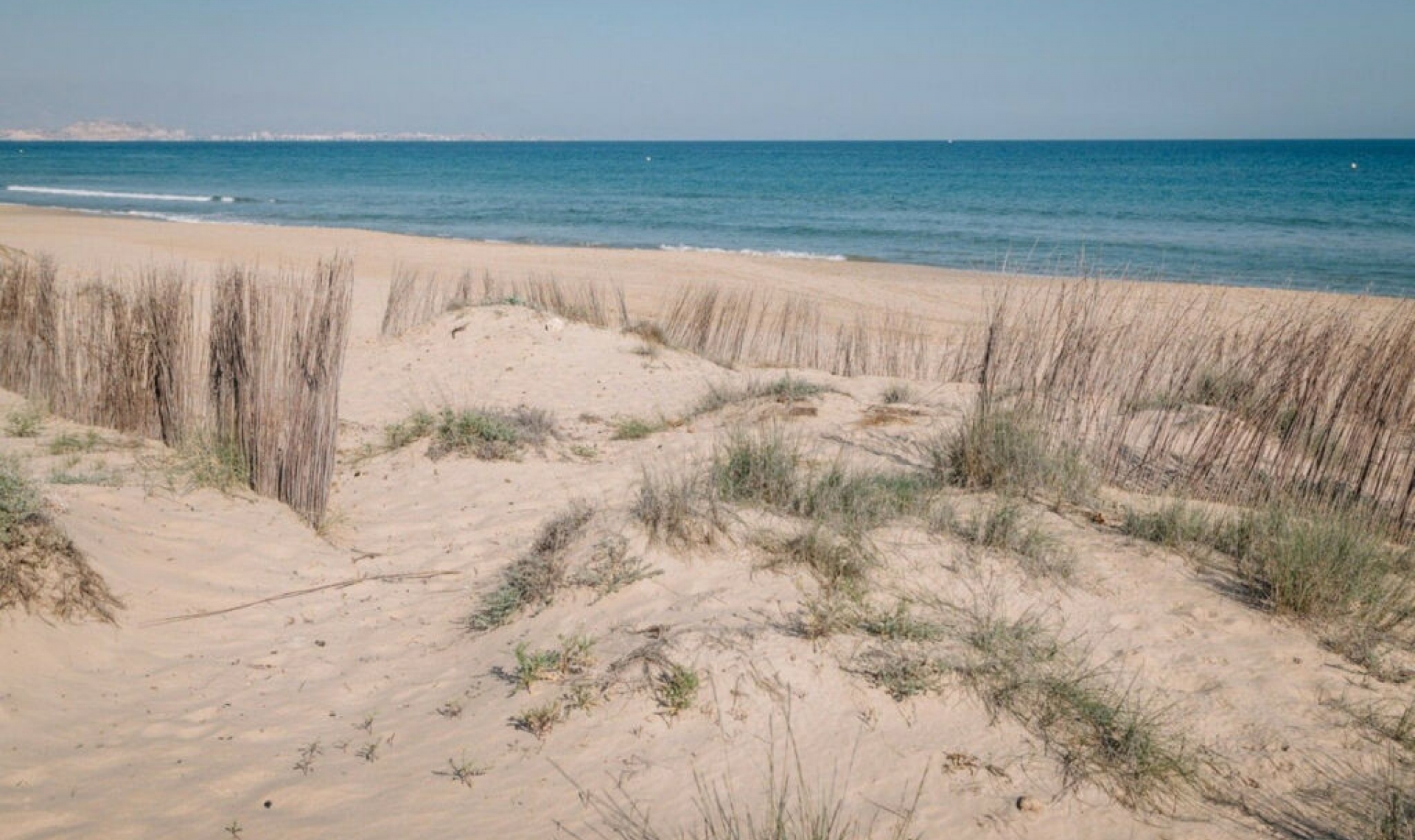 Resale - Apartment -
Arenales del Sol