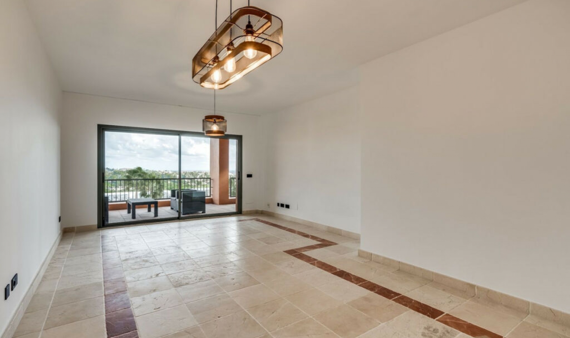Resale - Apartment -
Atalaya