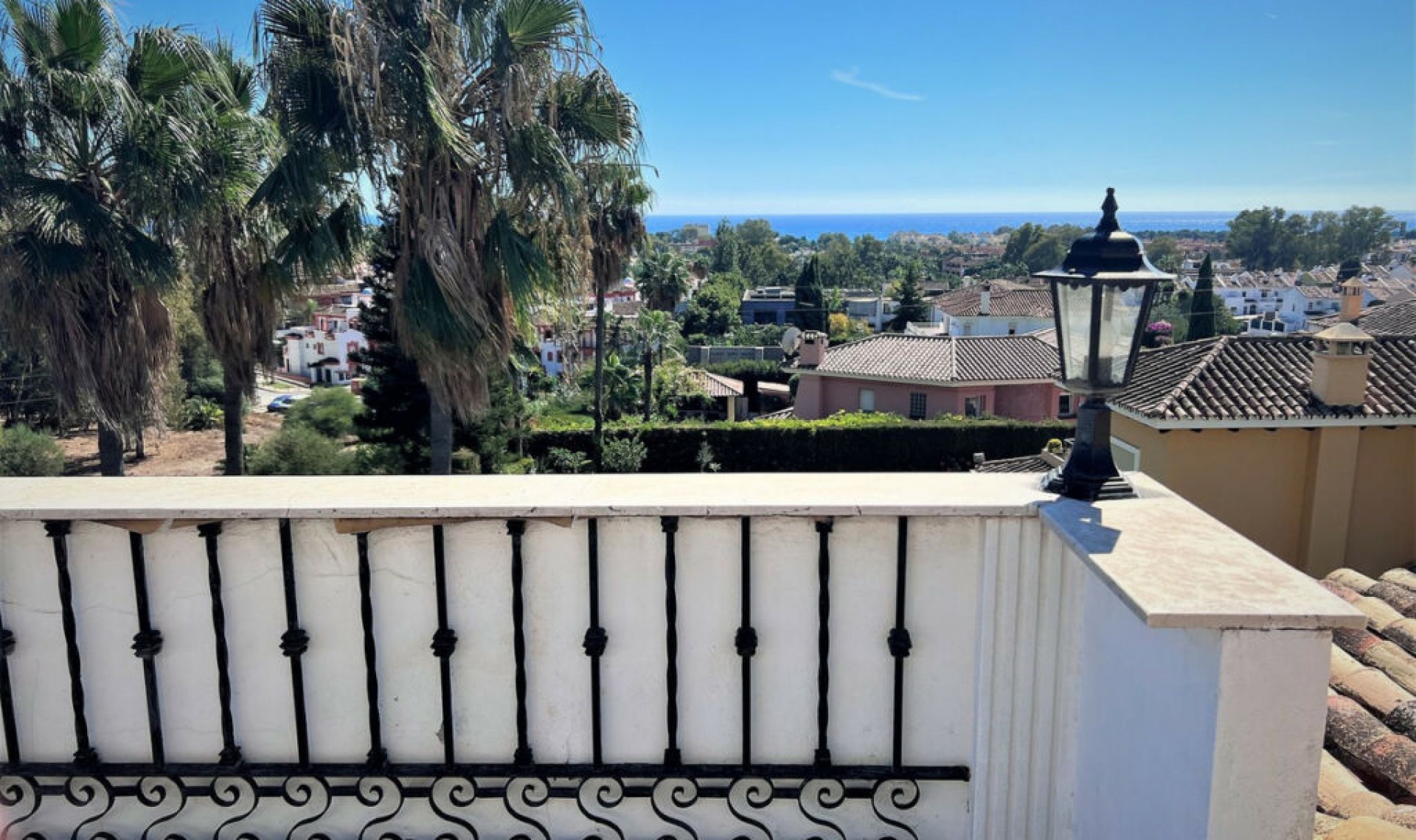 Resale - Apartment -
Atalaya