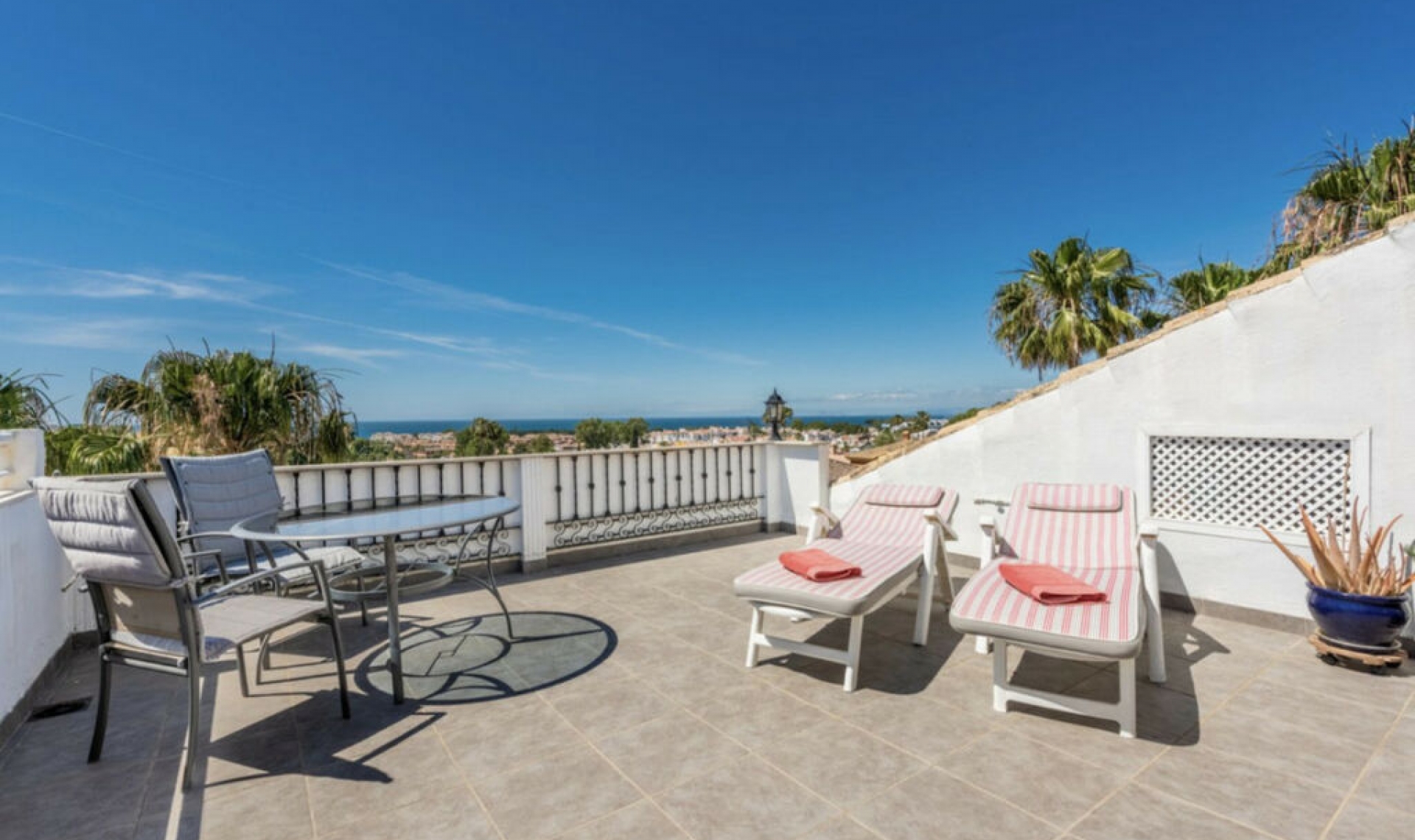 Resale - Apartment -
Atalaya