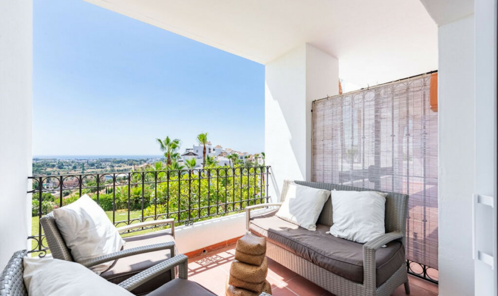 Resale - Apartment -
Atalaya