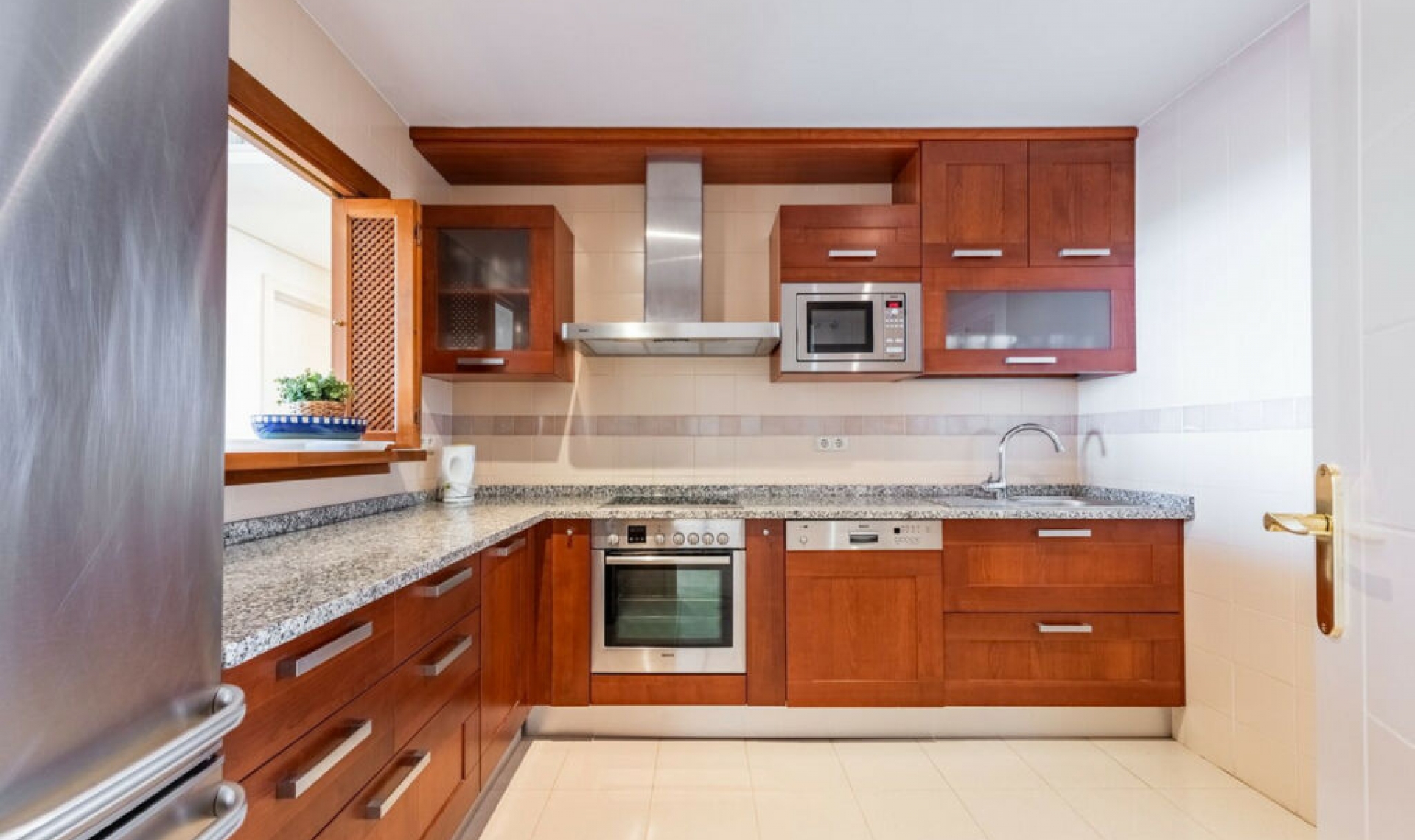 Resale - Apartment -
Atalaya
