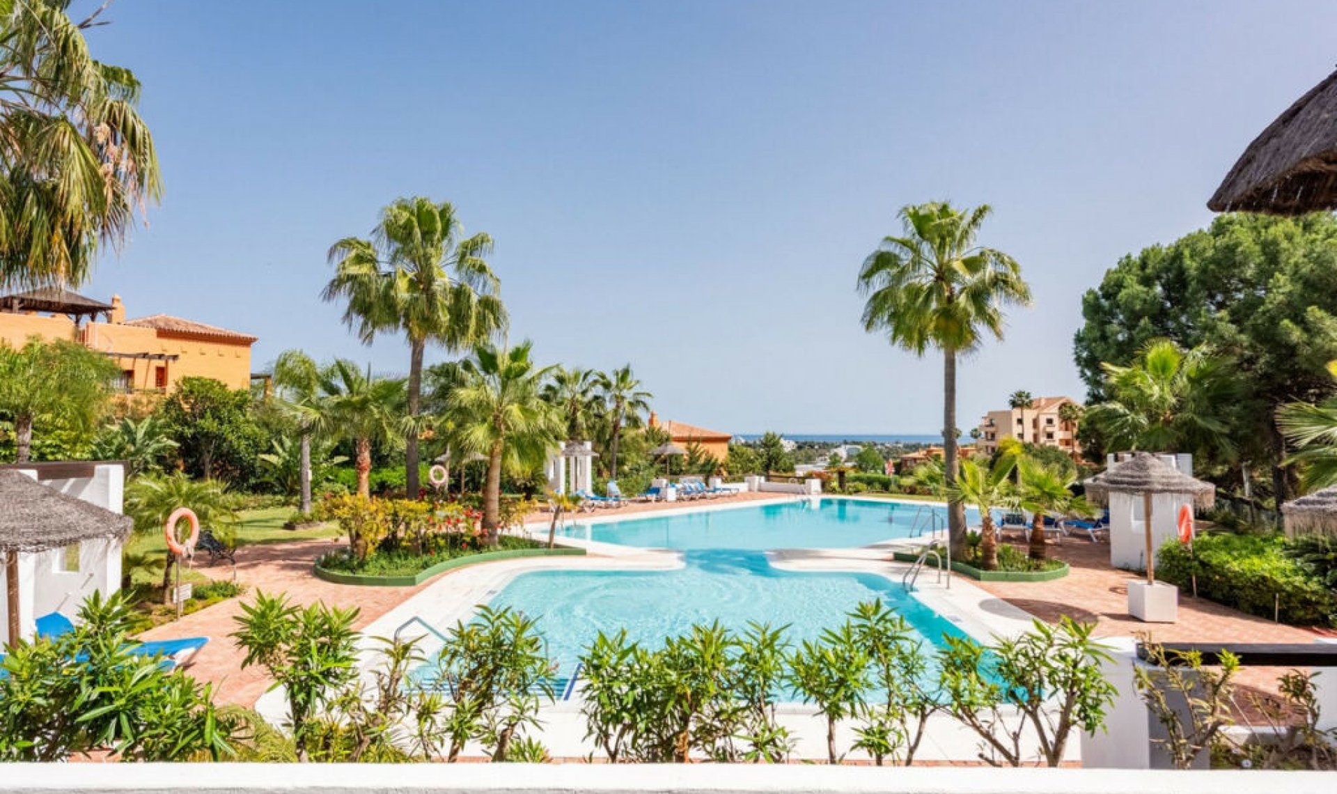 Resale - Apartment -
Atalaya