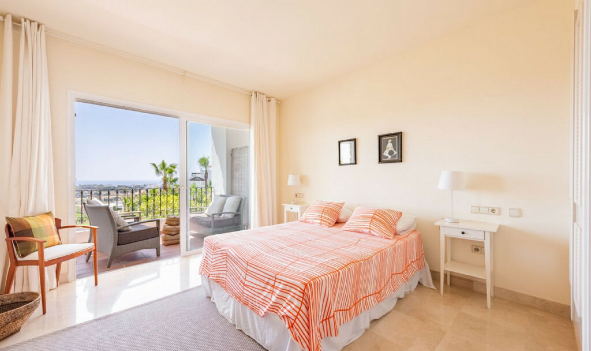 Resale - Apartment -
Atalaya
