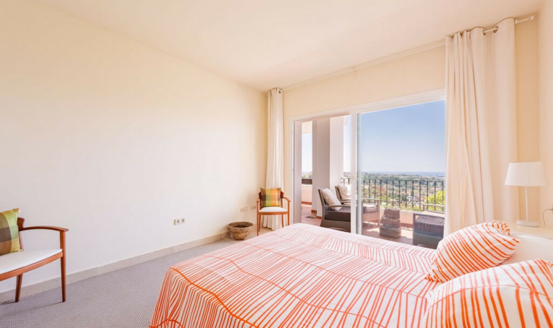 Resale - Apartment -
Atalaya