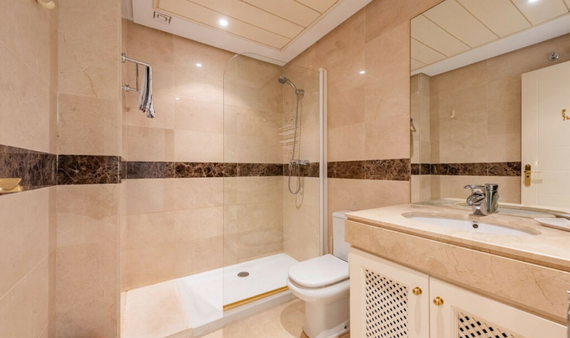 Resale - Apartment -
Atalaya