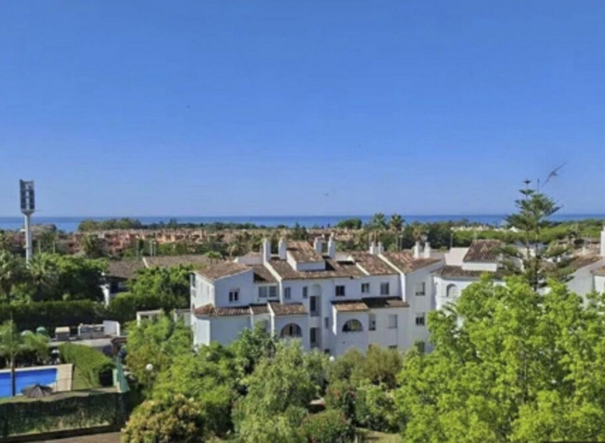 Resale - Apartment -
Atalaya