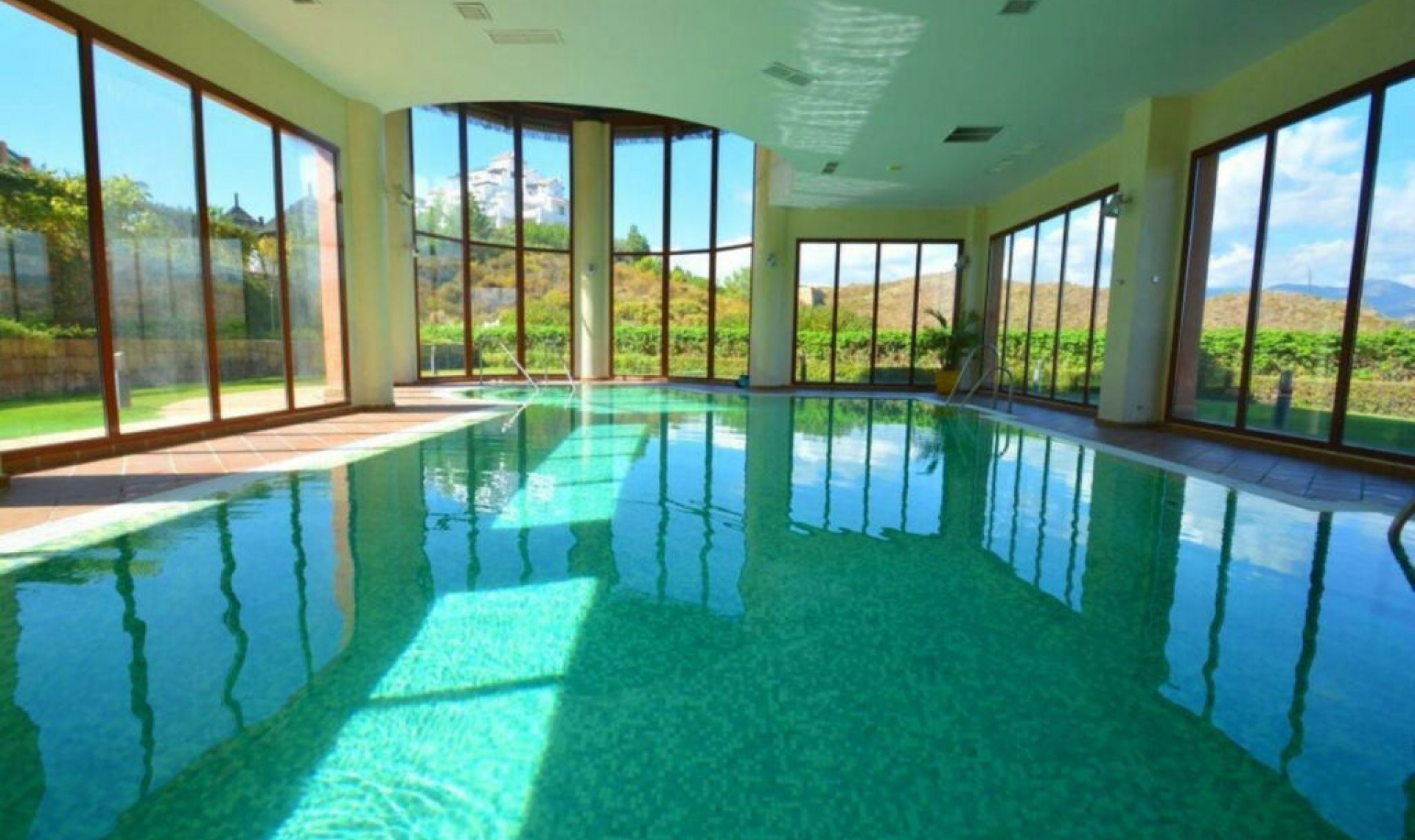 Resale - Apartment -
Atalaya