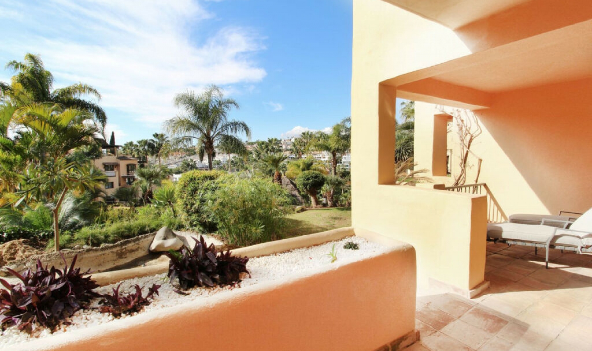 Resale - Apartment -
Atalaya